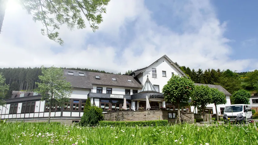 Hotel Schweinsberg - Image 1