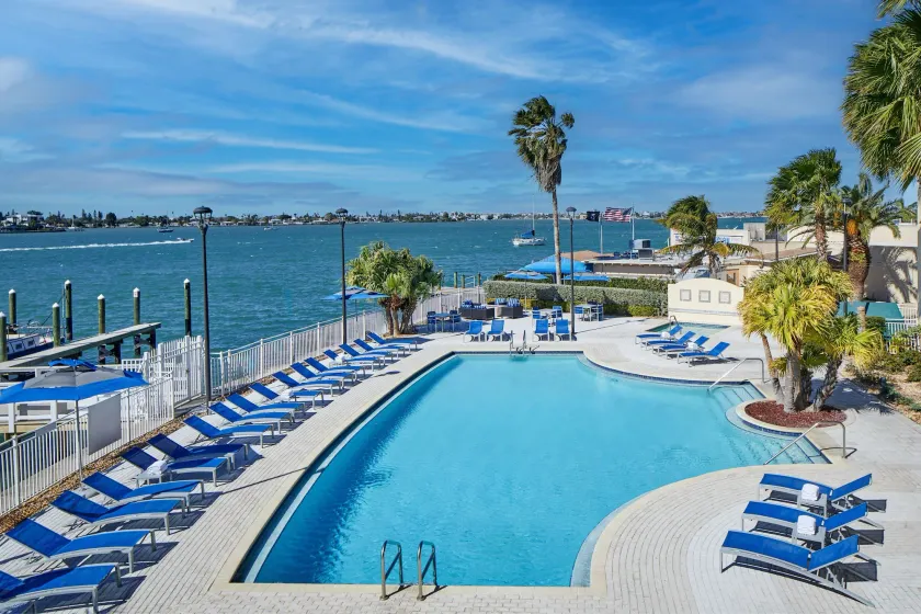 Courtyard by Marriott St. Petersburg Clearwater/Madeira Beach - Image 1