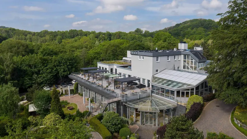Hotel VierJahreszeiten - Image 1