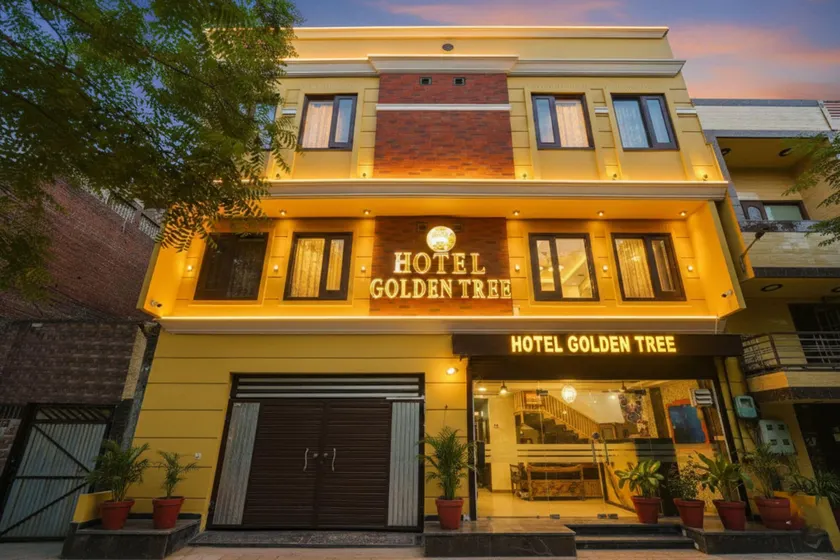 FabHotel Golden Tree - Image 1