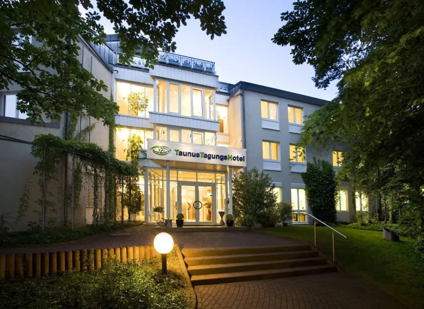 TaunusTagungsHotel - Image 1