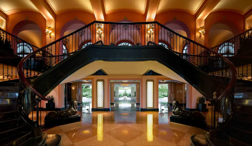 Condado Vanderbilt Hotel - Interior entrance