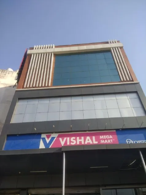 Hotel Aakriti Clarks Inn Express - Image 1