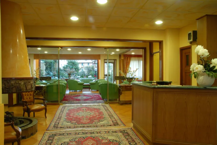 Hotel Mondial Rapallo - Image 1