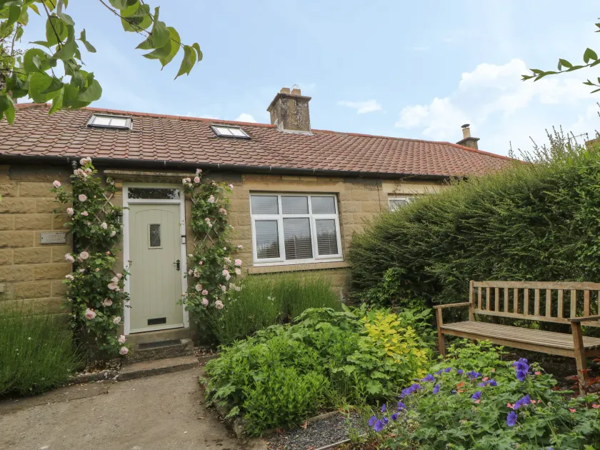 Griff Lodge - Image 1