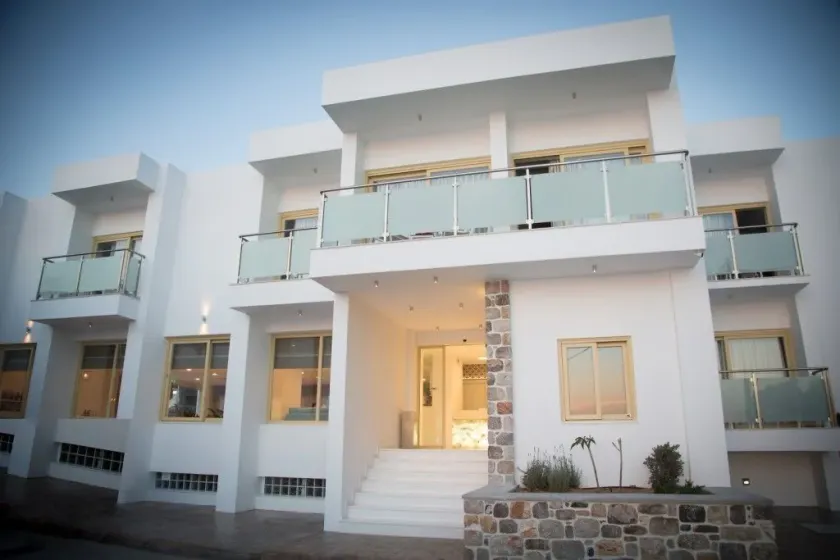 Zephyros Hotel - Image 1