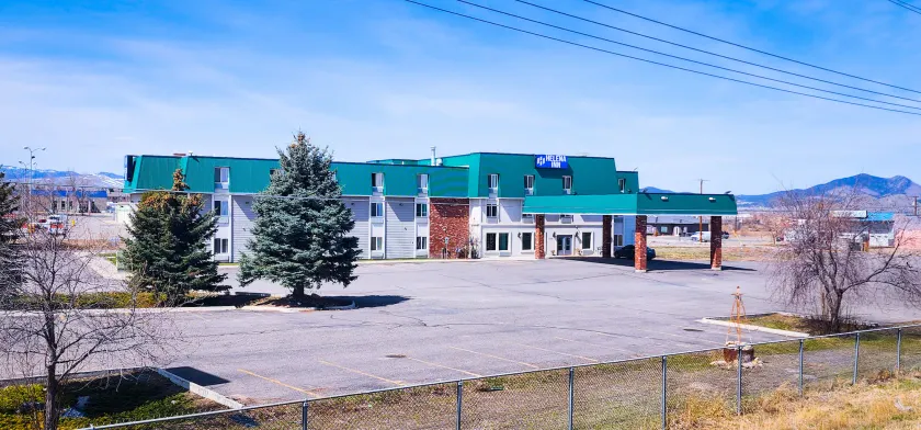 Helena Inn - Airport - Image 1