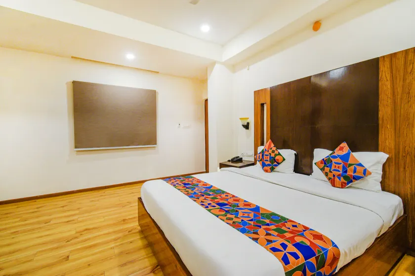 Treebo Premium Seven Lake View - Image 1