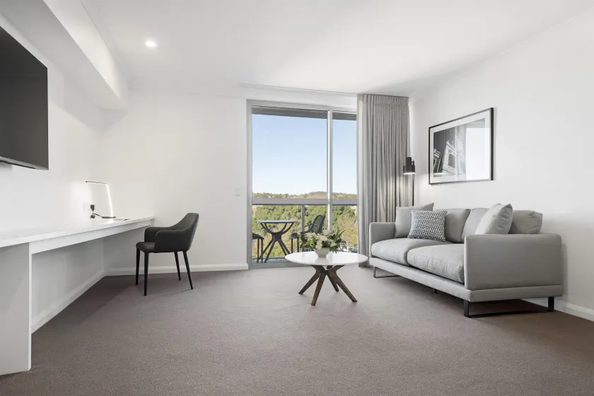 Oaks Toowoomba Hotel - Image 1