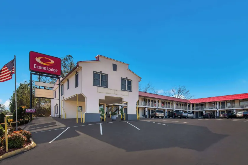 Econo Lodge Calhoun North Damascus - Image 1