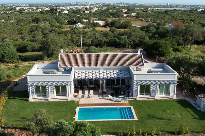 Semi-detached Villa With Pool In Rural Setting - Image 1