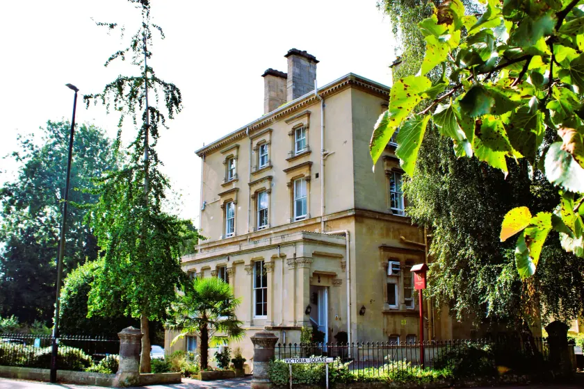 Victoria Square Hotel Clifton Village - Image 1