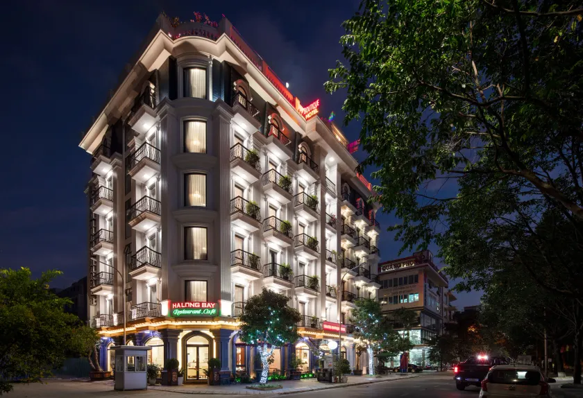 Halong Boutique Hotel - Image 1
