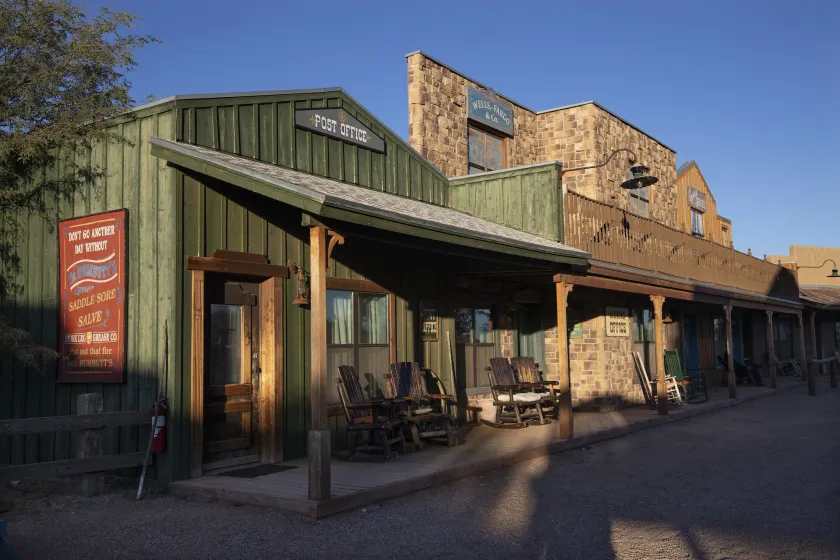 Tombstone Monument Guest Ranch - Image 1