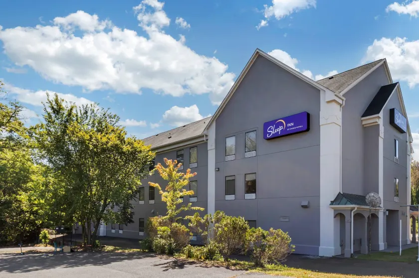 Sleep Inn - Image 1