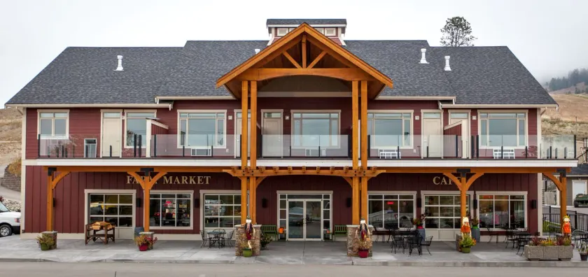 Hillcrest Farm Market B&B - Image 1