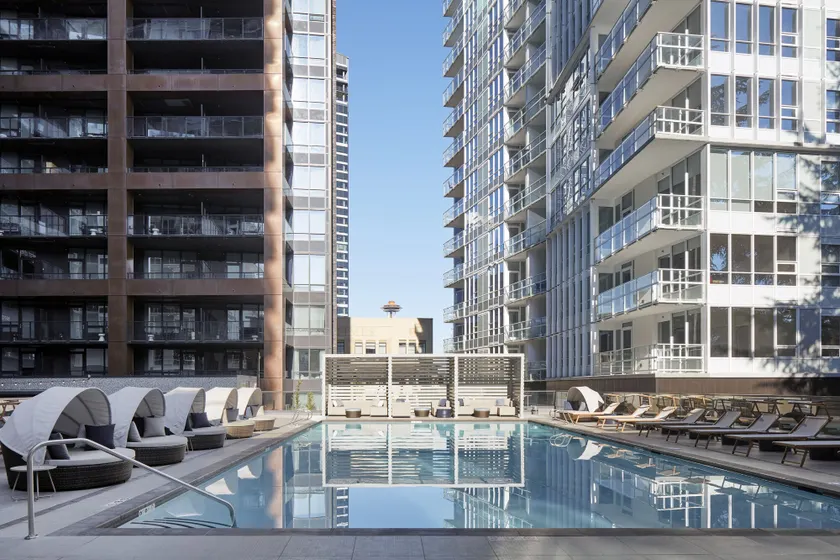 Level Seattle Downtown South Lake Union - Image 1