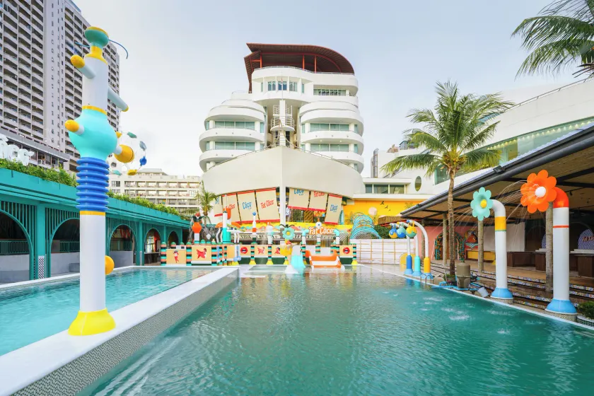 The Cruise Hotel - Image 1