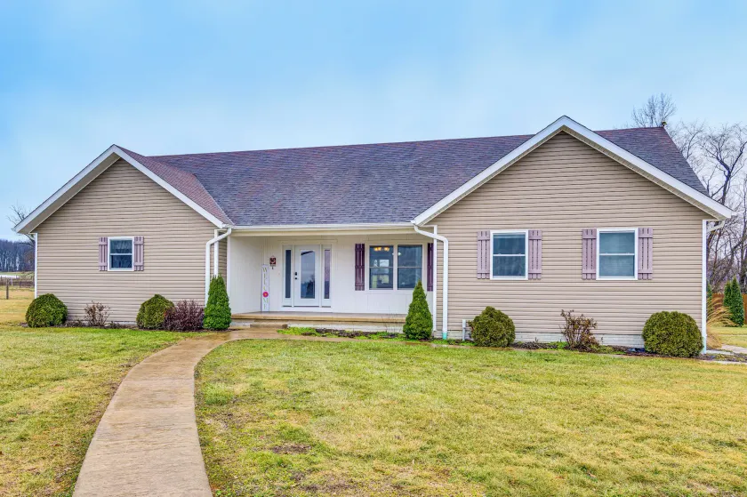 Meadow Edges w/ Yard & Views in Odon - Image 1