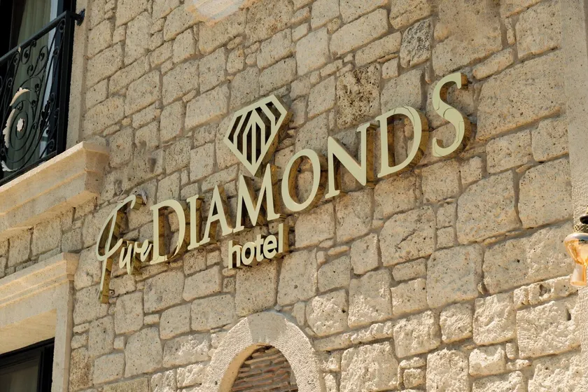 Five Diamonds Hotels - Image 1