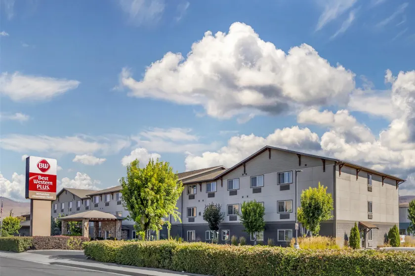 Best Western Plus Wenatchee Downtown Hotel - Image 1