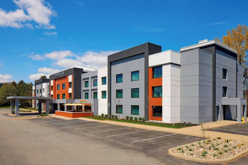 Courtyard by Marriott Albany Thruway - Image 1