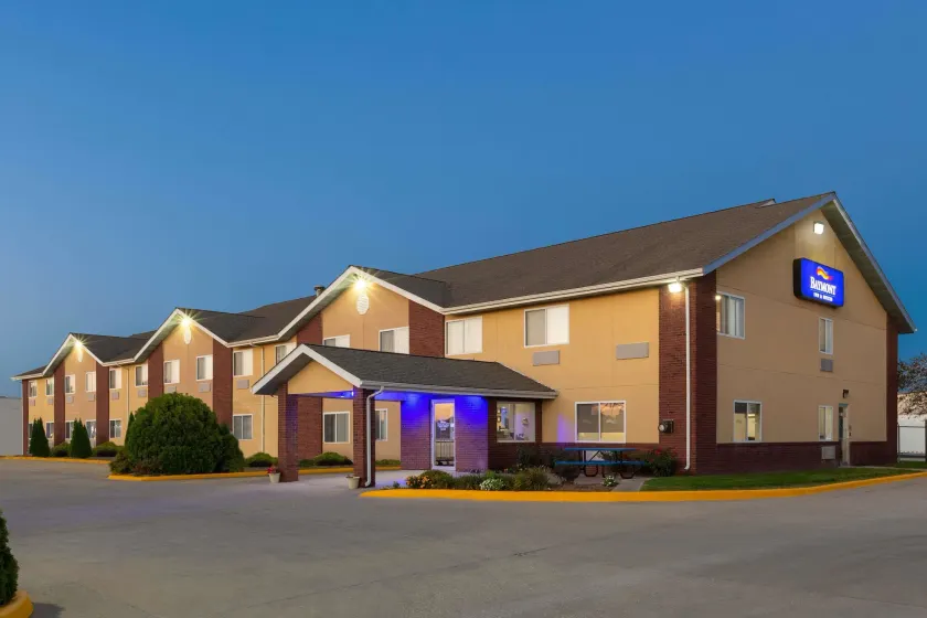Baymont by Wyndham Fort Dodge - Image 1