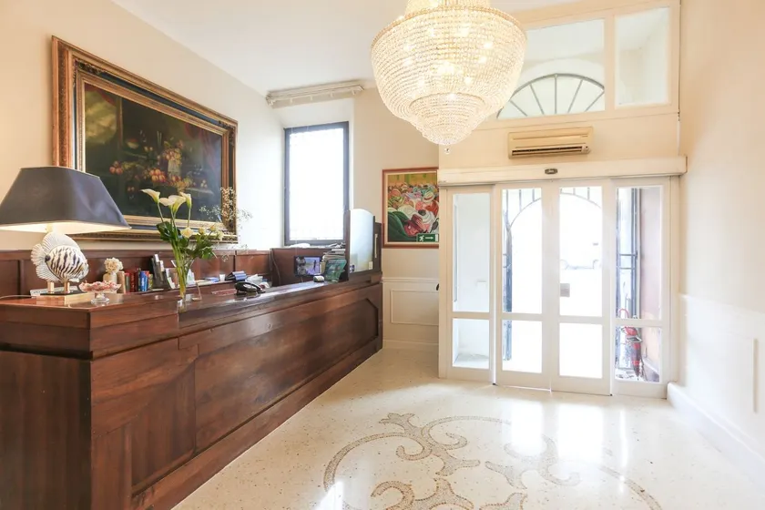 Hotel Ariston - Image 1