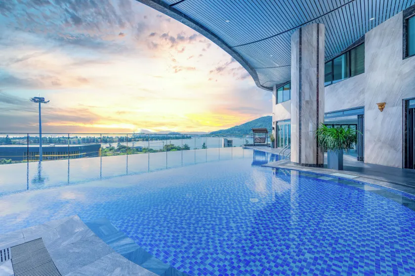 Alan Sea Hotel Danang-FREE DAILY MINIBAR - Image 1