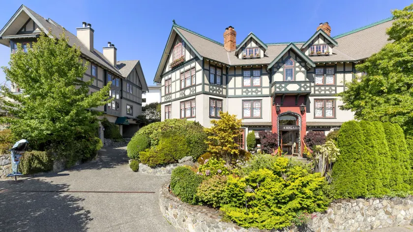 Abigail's Hotel - Image 1
