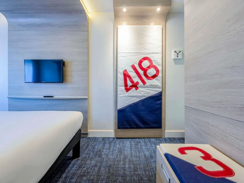 ibis Styles La Rochelle Centre Vieux Port - Image 1