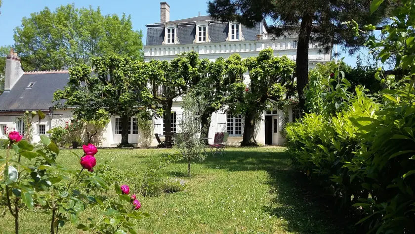 La Héraudiere Chambres d'Hôtes Tours - Image 1