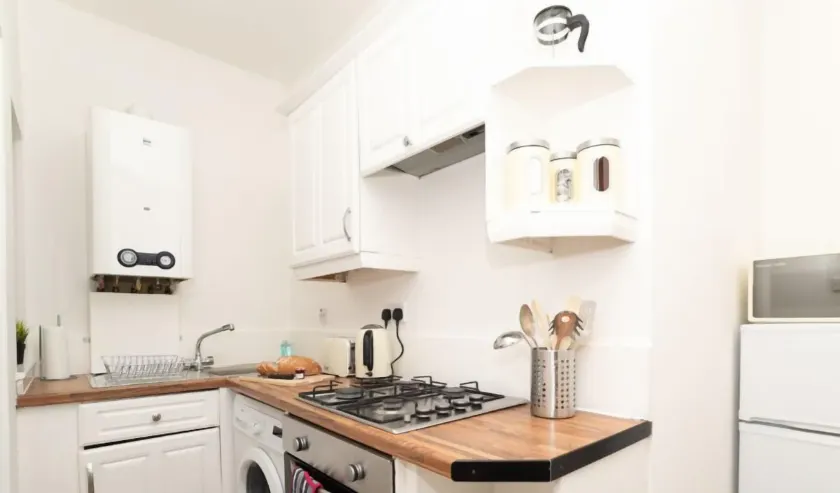 Cosy Apartment by Klass Living Bellshill - Image 1