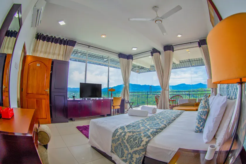 Romance Hills Hotel - Image 1