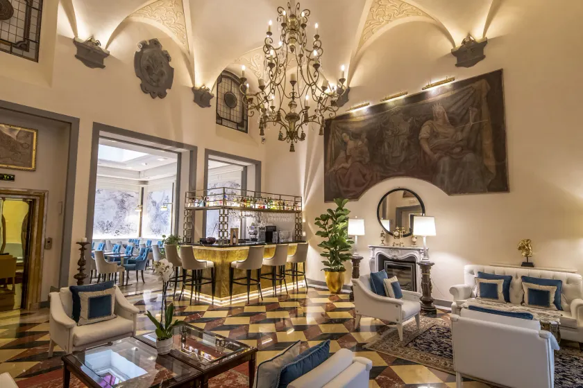 Golden Tower Hotel & Spa - Image 1