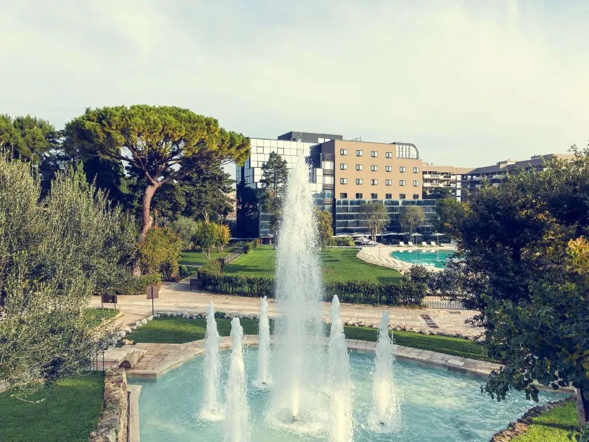 Mercure Villa Romanazzi Carducci Bari - Image 1
