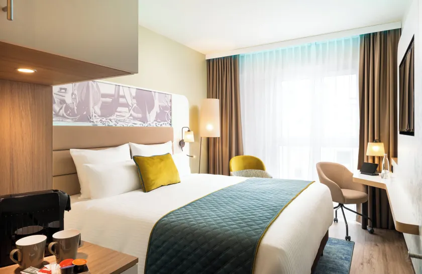 Leonardo Hotel Hamburg Altona - Image 1