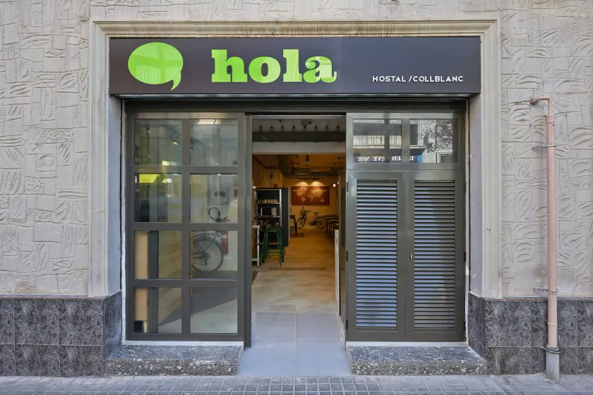 Hola Hostal Collblanc - Image 1
