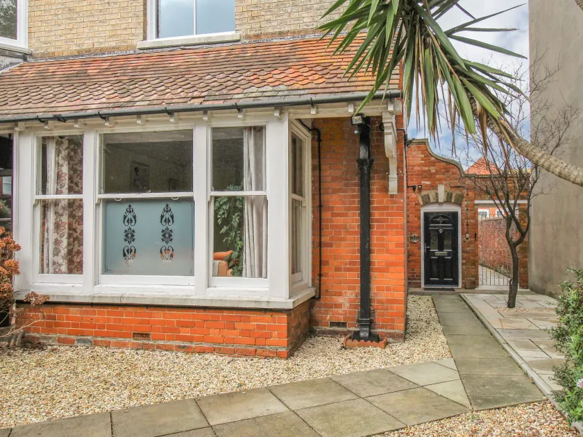 Badbury Lodge - Image 1