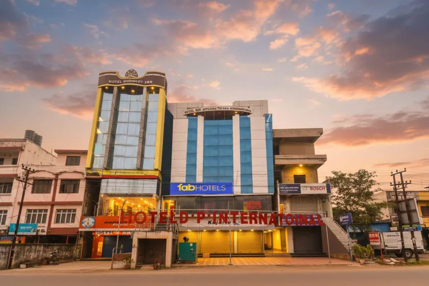 FabHotel DP International - Image 1