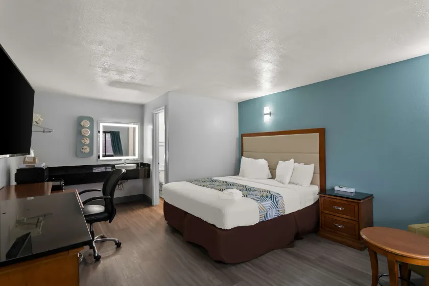 Americas Best Value Inn Bangor - Image 1