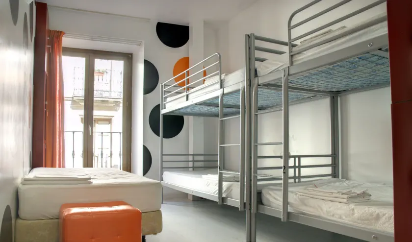 Albergue Revolutum Hostel - Image 1