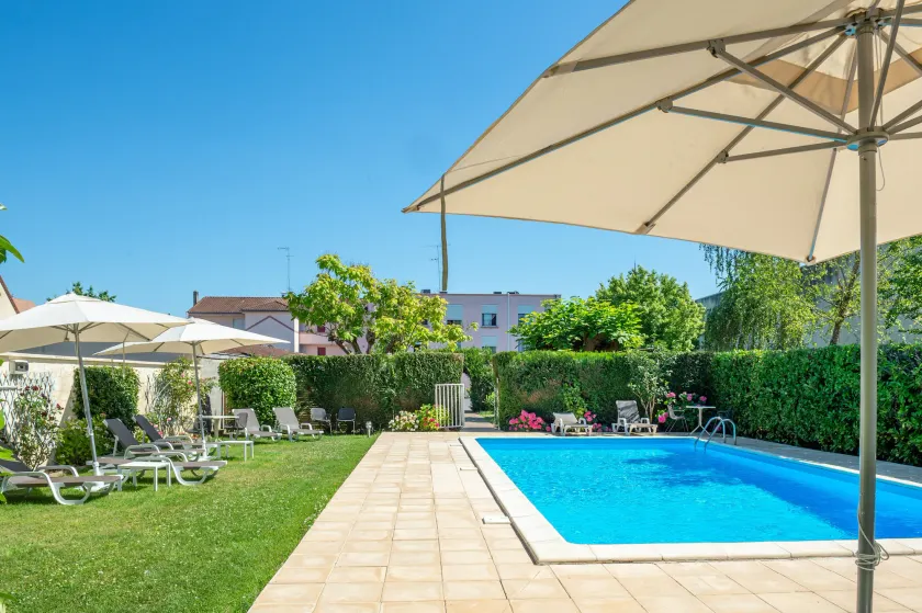 Europ'Hôtel Bergerac - Image 1