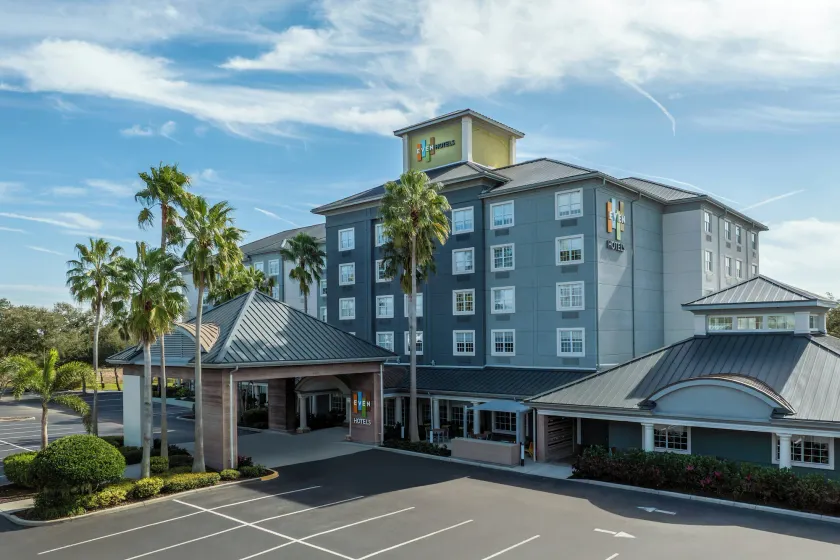 EVEN Hotel Sarasota-Lakewood Ranch by IHG - Image 1