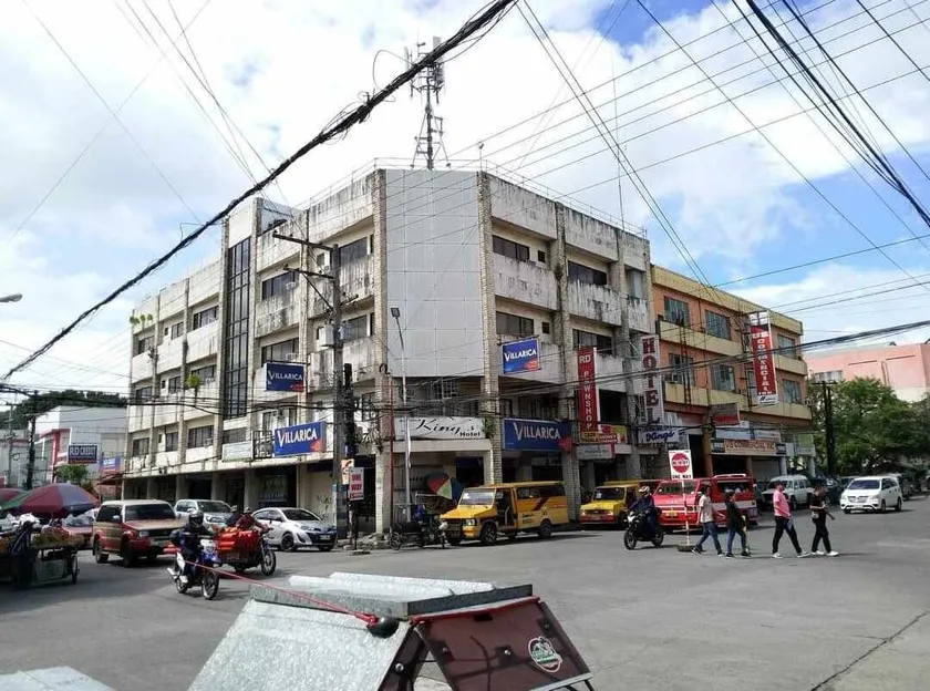 BACOLOD KING'S HOTEL - Image 1