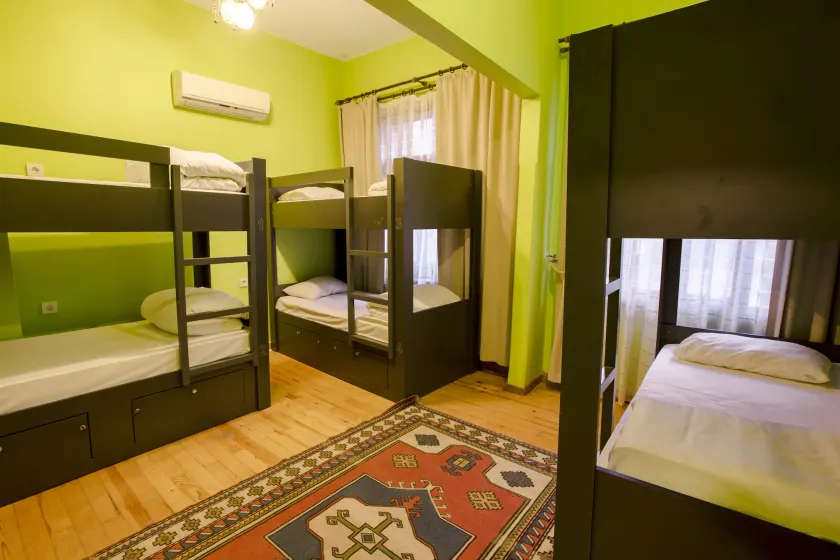 Cheers Hostel - Image 1