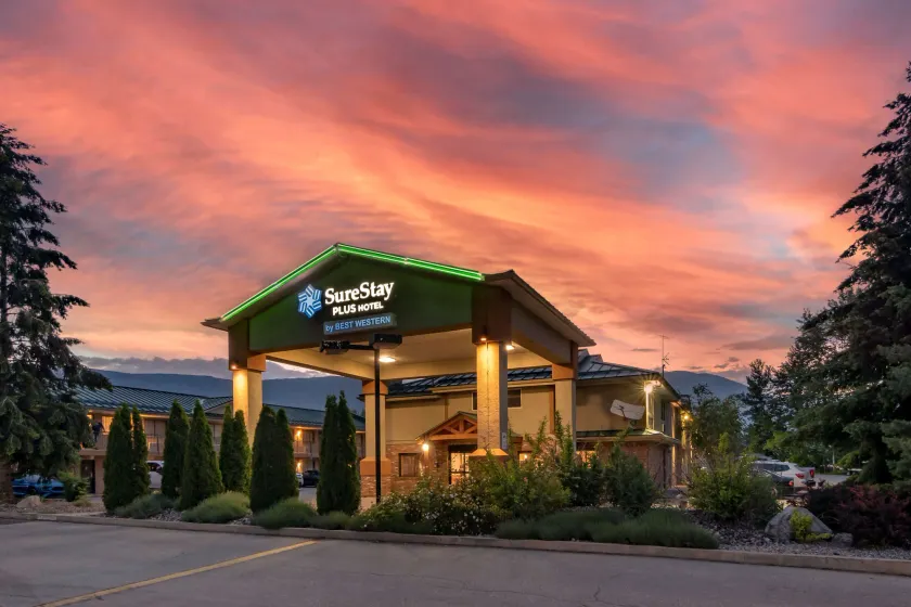 SureStay Plus Hotel by Best Western Salmon Arm - Image 1