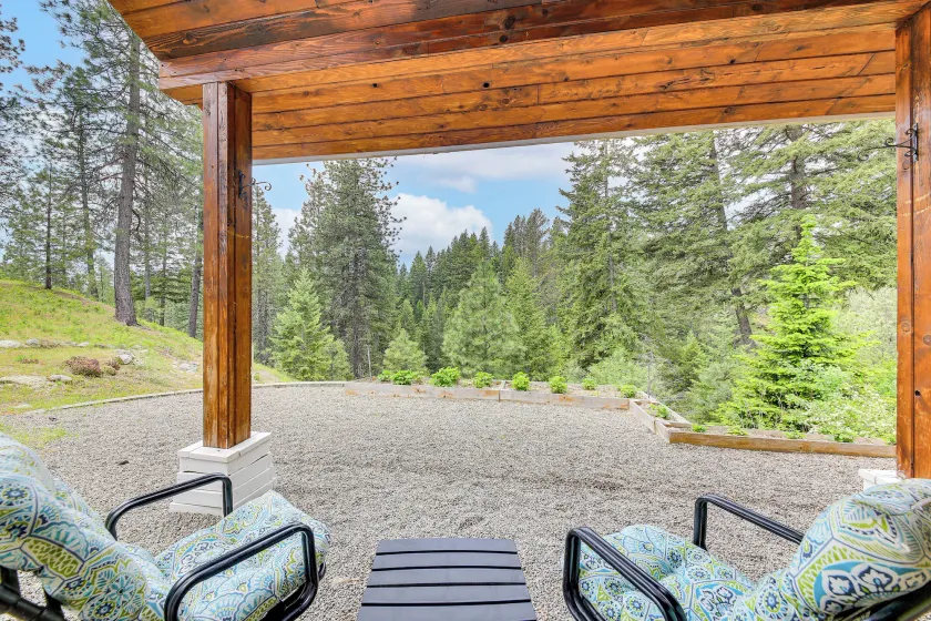 Rustic & Modern Home w/ Forest Views in Newport! - Image 1