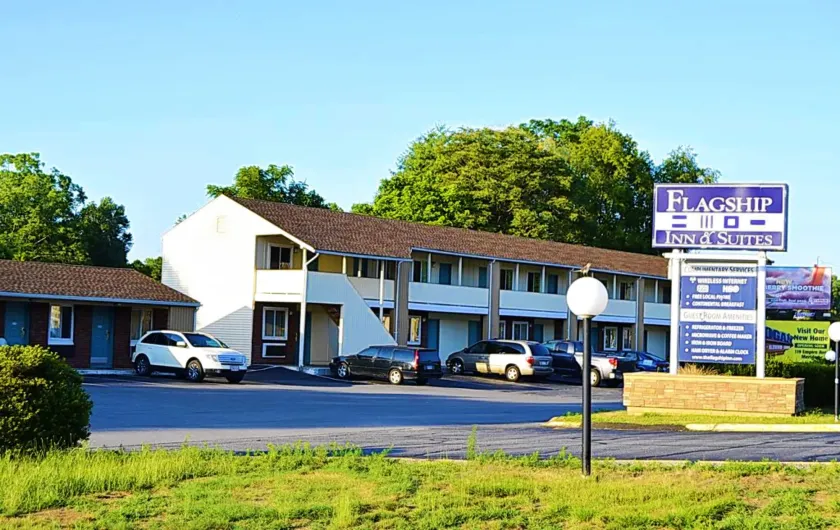 Flagship Inn & Suites - Image 1