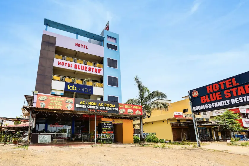 FabHotel Blue Star - Image 1